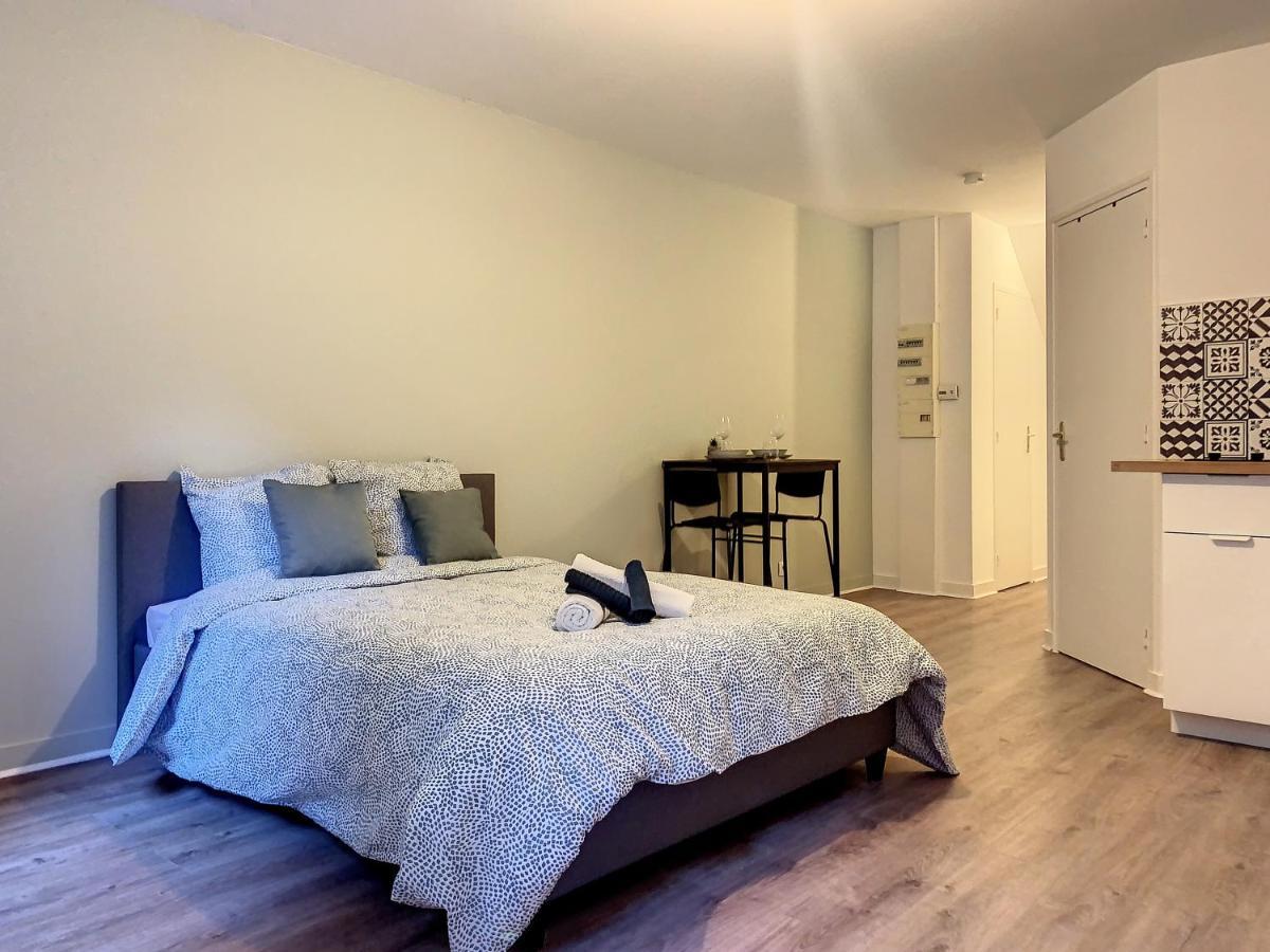 Апартаменты Gambetta - Studio - Terrasse - Proche Gare Морле Экстерьер фото